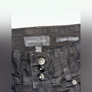 Kendall & Kylie black jeans -never worn size 5